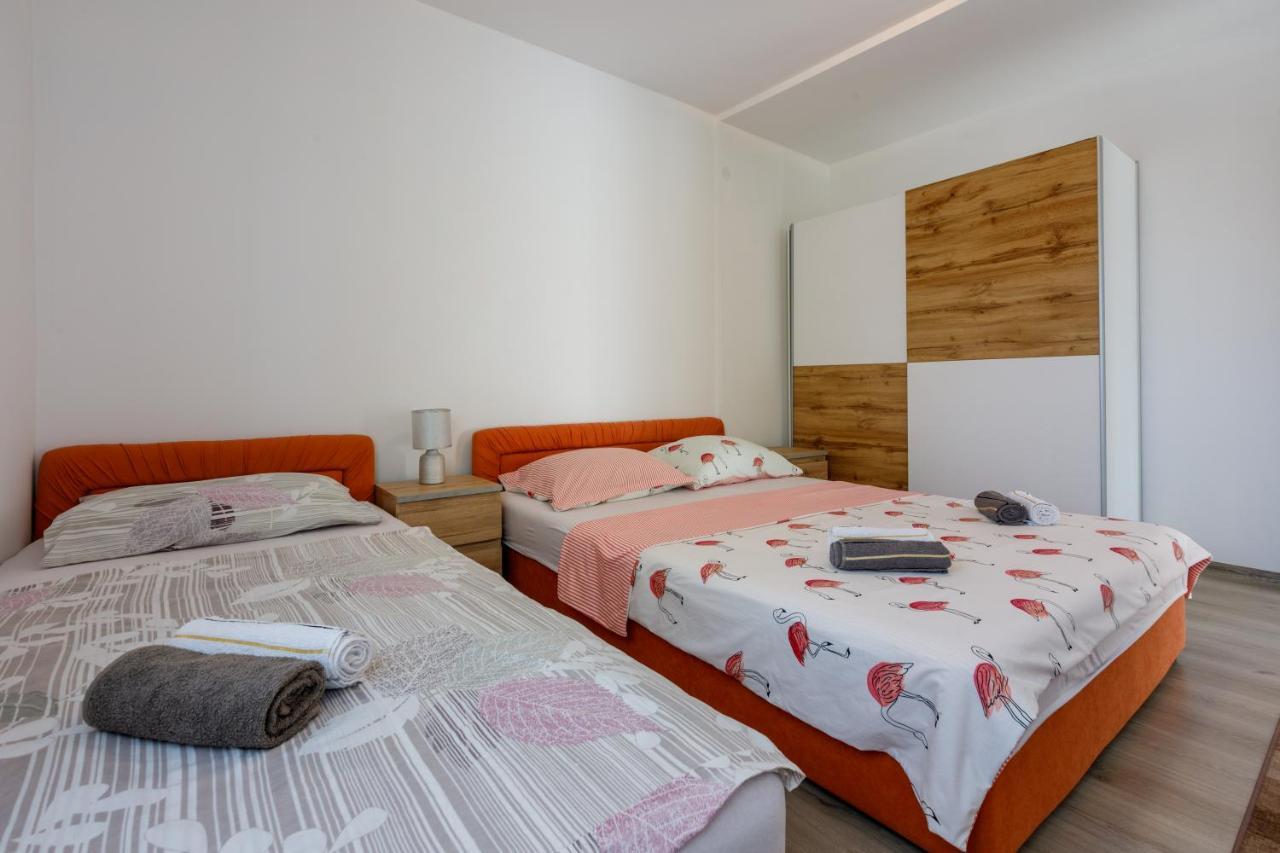 Apartments Kralj Zvonimir ヤドラニヴォ エクステリア 写真
