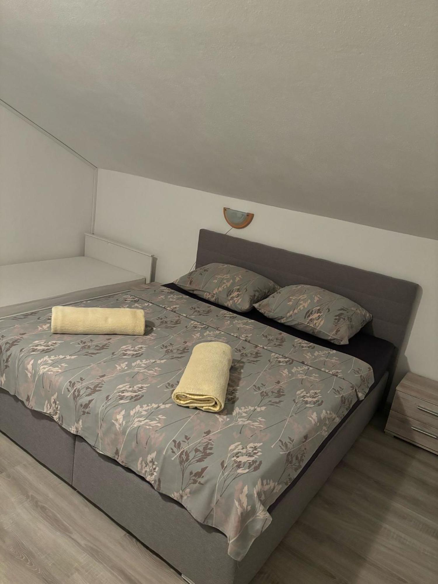 Apartments Kralj Zvonimir ヤドラニヴォ エクステリア 写真