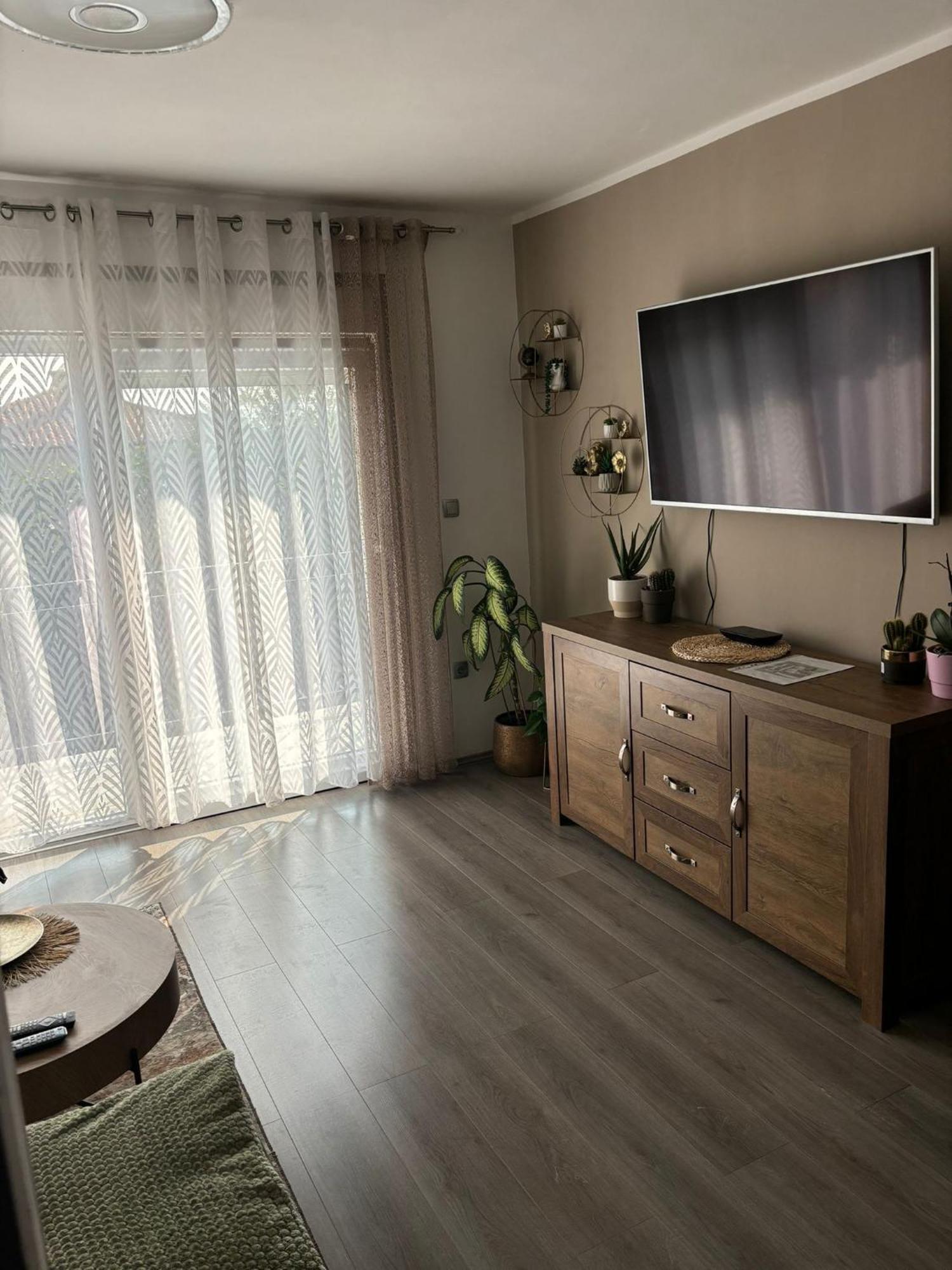 Apartments Kralj Zvonimir ヤドラニヴォ エクステリア 写真